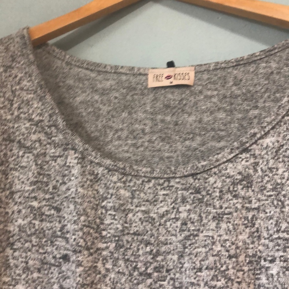 🦄Gray sweater top - Picture 3 of 4